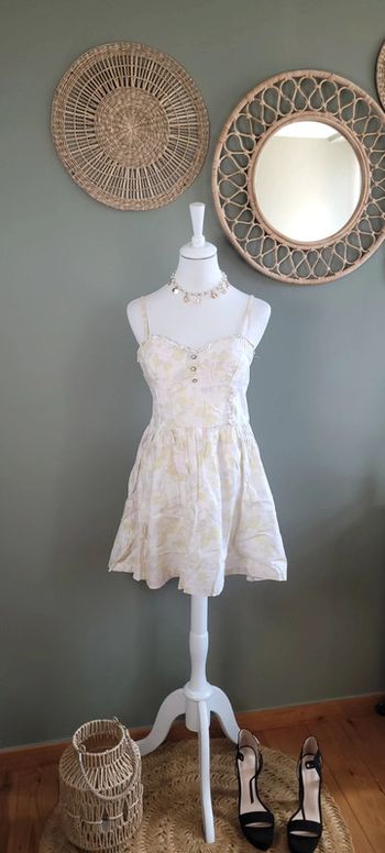 Magnifique robe H&M Taille S coloris pastel