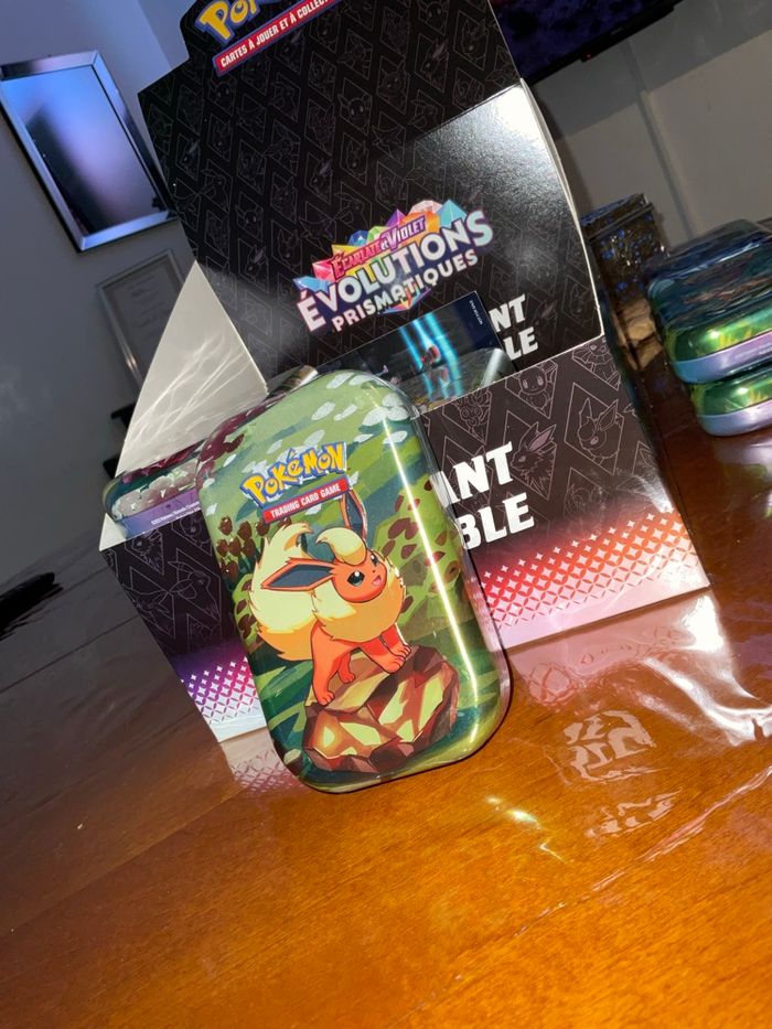 Pokémon Mini tins évolutions prismatiques - EV.8.5