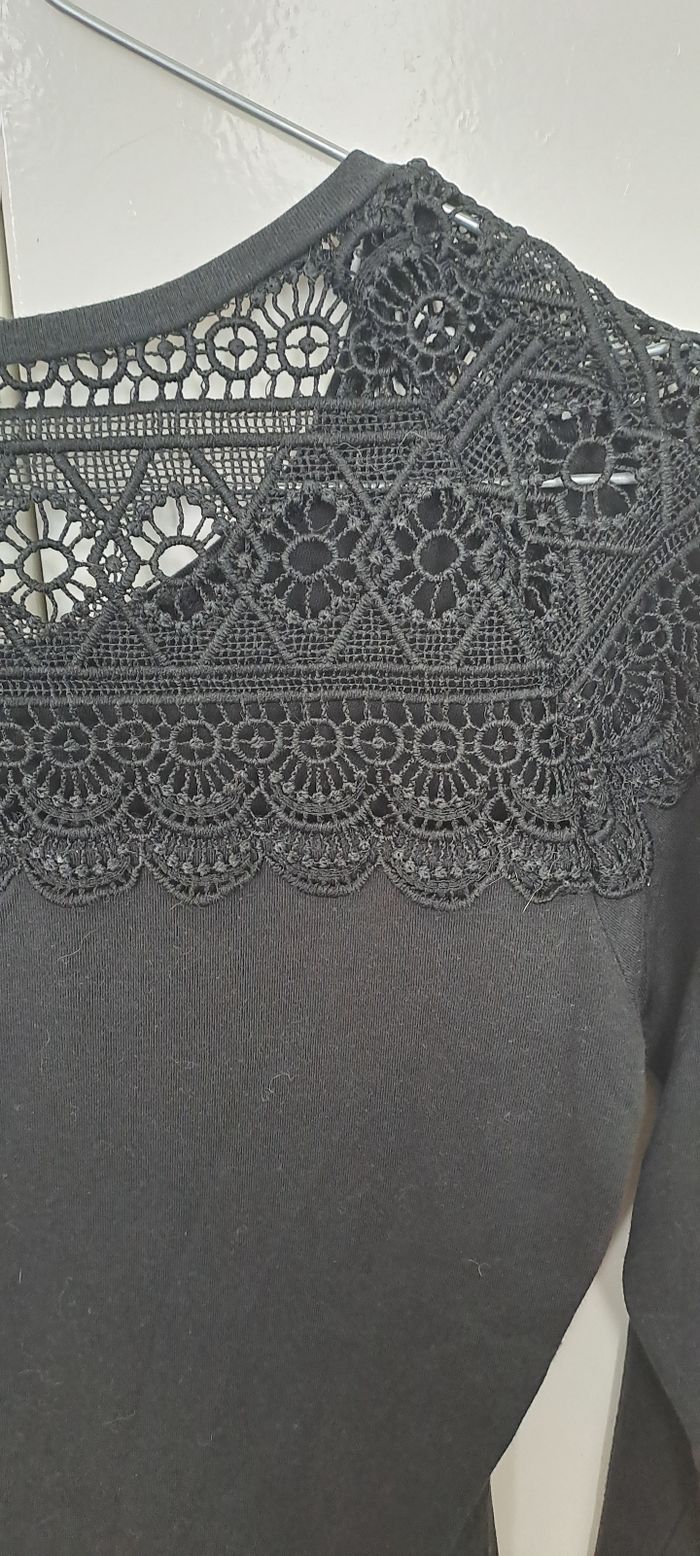 T-shirt noir manches longues avec détaille dentelle ikks - photo numéro 4