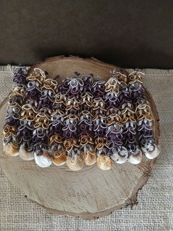 Lot de 10 pompons long guipure violet doré