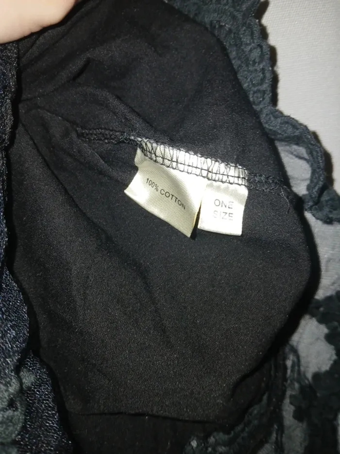 🩷 Débardeur à dentelle noir 100% cotton TU. - photo numéro 4
