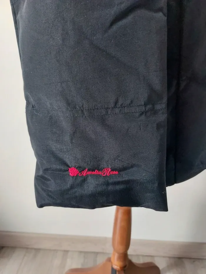 Parka/veste noire - photo numéro 7