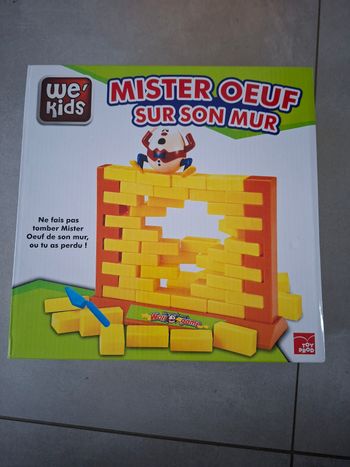 Mister oeuf sur son mur