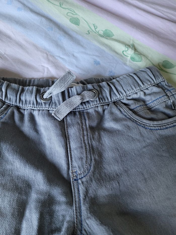 short okaidi jeans souple 10ans  (4e) - photo numéro 3
