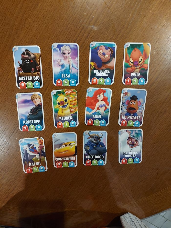 Lot 12 cartes Disney leclerc