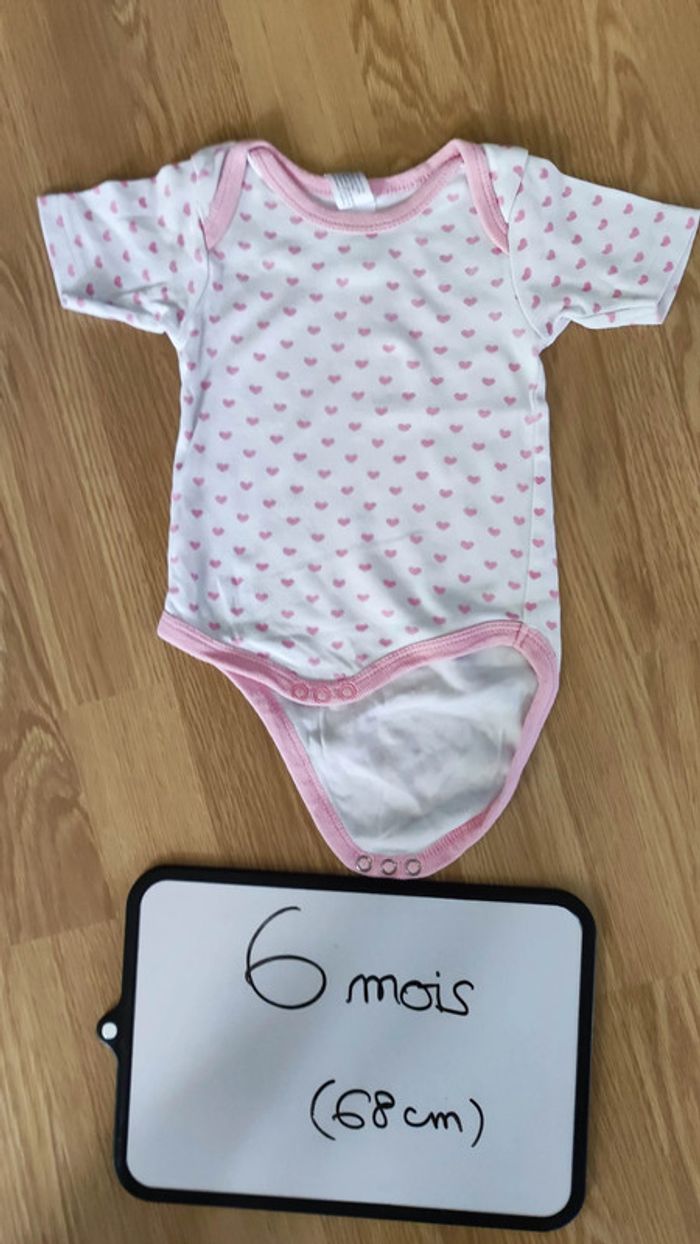 3 bodies taille 6 mois - photo numéro 4