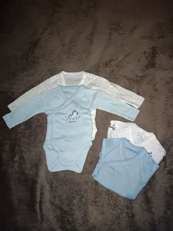 Lot de 4 bodies - photo numéro 3