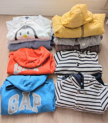 👕 Lot de 12 vêtements automne/hiver garçon de marque - 12 mois