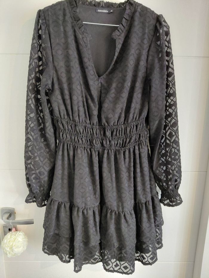Robe noir - photo numéro 2