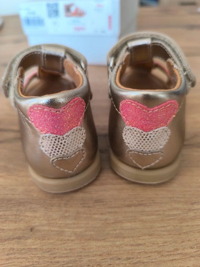 Sandales fille neuves Babybotte modèle Teriyaki Taille 23 - photo numéro 4