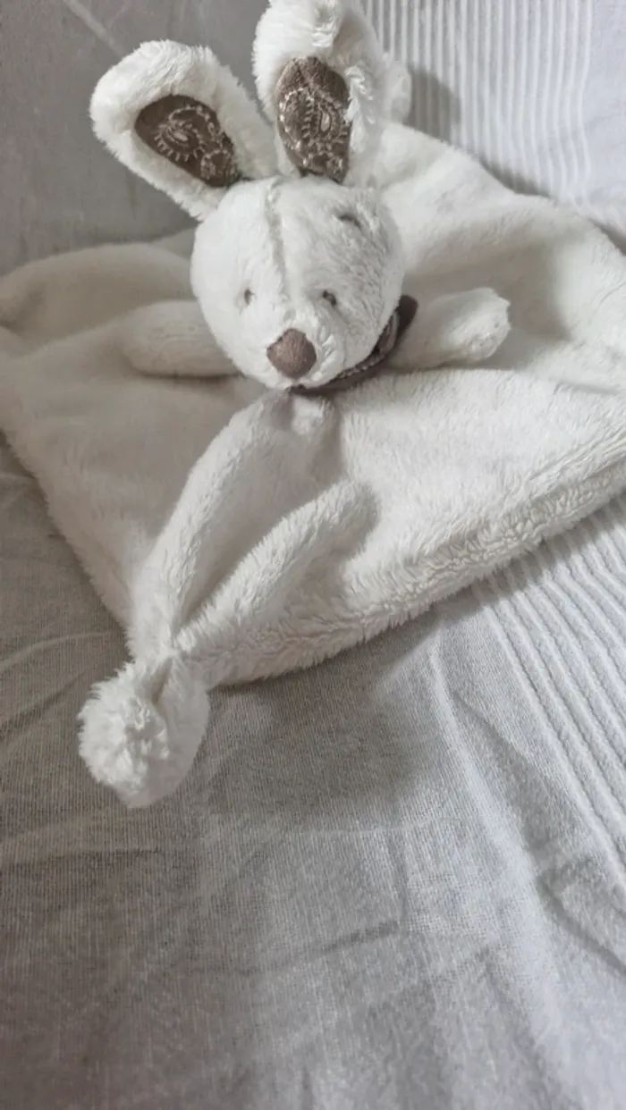 Doudou plat  lapin blanc simba - photo numéro 2