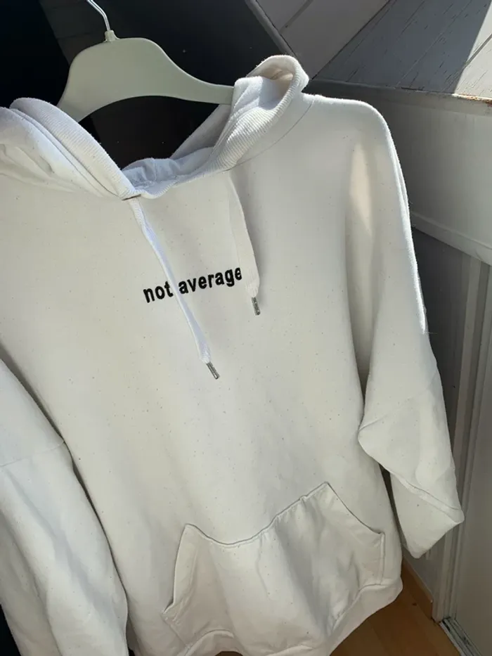 Sweat à capuche blanc