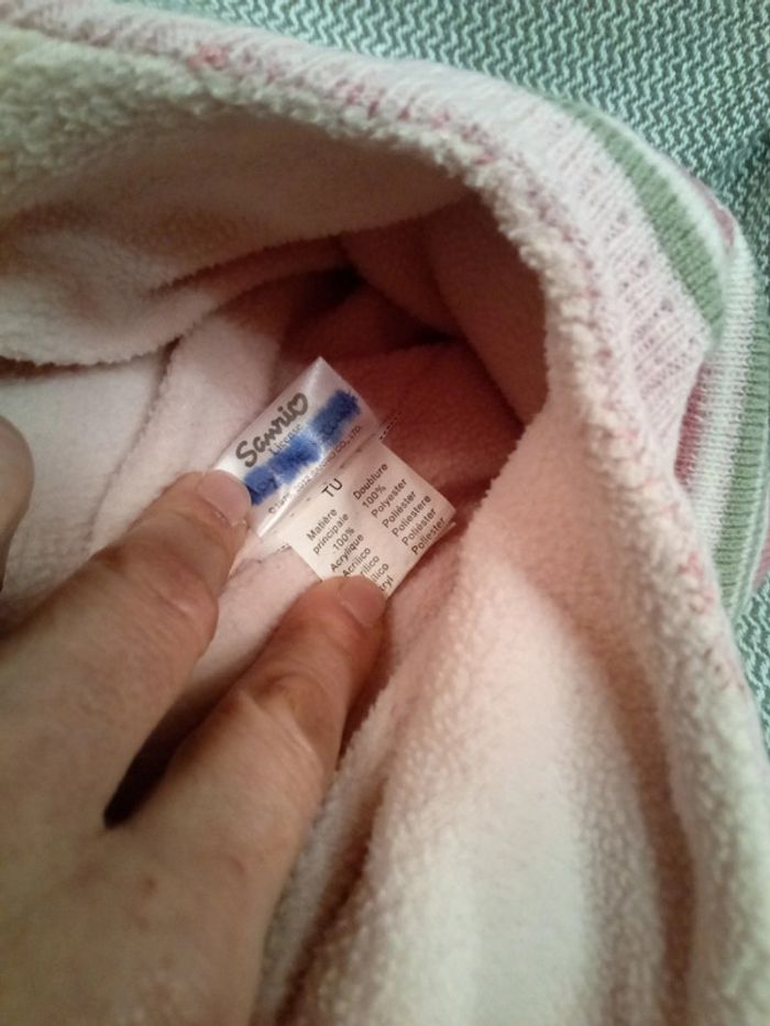 Bonnet/Chapka "Hello Kitty"- T. 3/4 ans - photo numéro 3