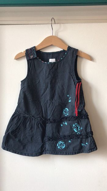 Robe sans manches