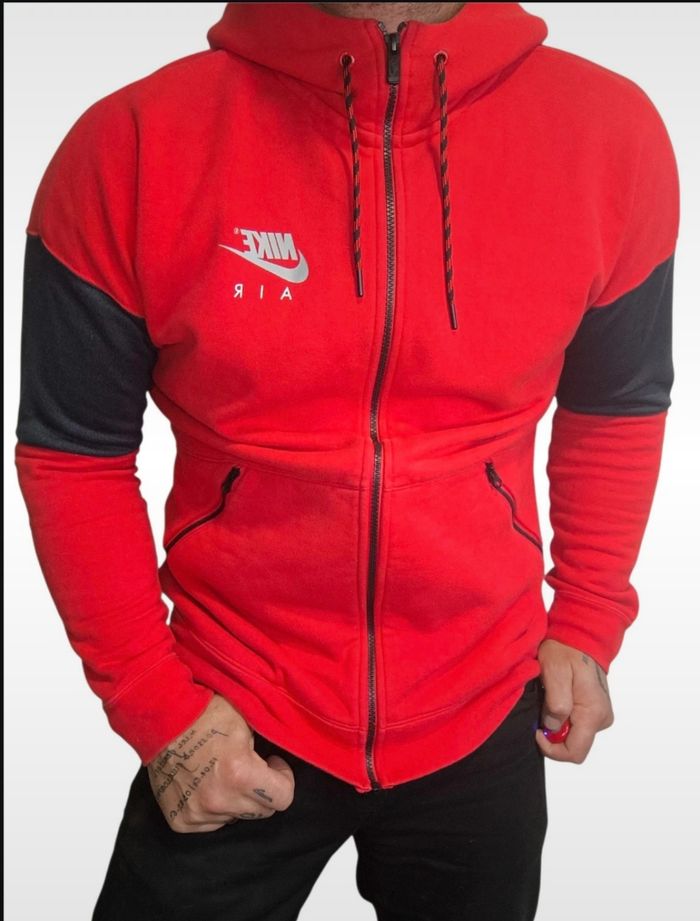 Veste Nike à capuche, taille L, très bon état 👌