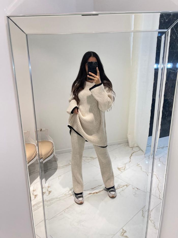 Magnifique ensemble pull + pantalon très tendance L'ensemble est neuf avec étiquette 🏷 - photo numéro 2