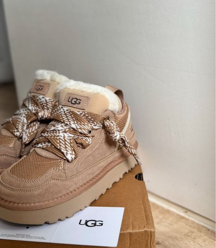 UGG LOWMEL beige - 39 - photo numéro 3