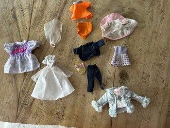 Lot vêtements poupée