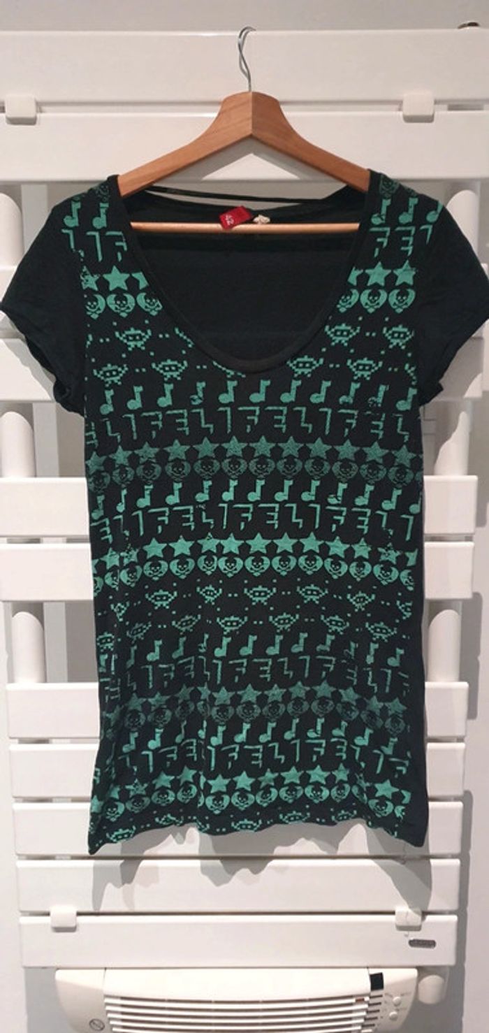 Tee shirt long noir et vert