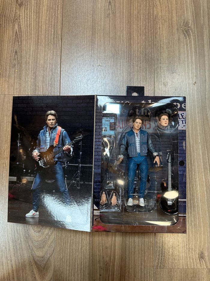 Figurine NECA - Retour vers le Futur - Marty McFly 1985 Audition - Ultimate - 18 cm