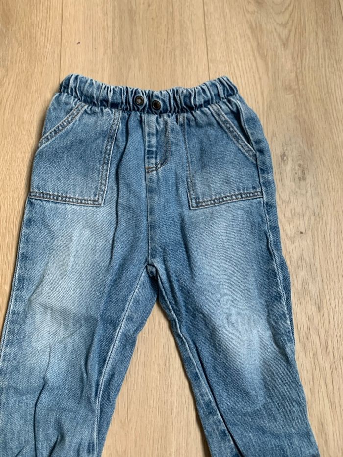 Jean bleu - photo numéro 2