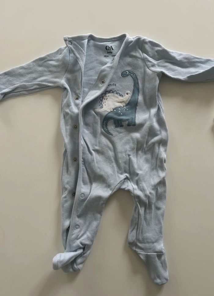 Lot 8 pyjamas léger été 6 mois - photo numéro 2