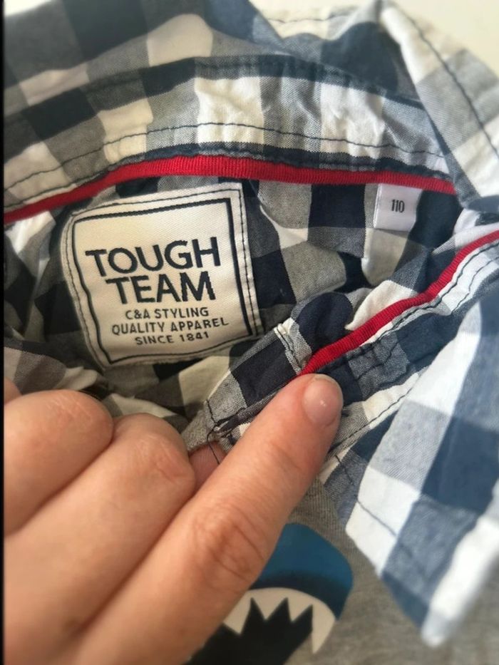 Tee shirt avec chemise à l intérieur attaché 110 cm - photo numéro 2