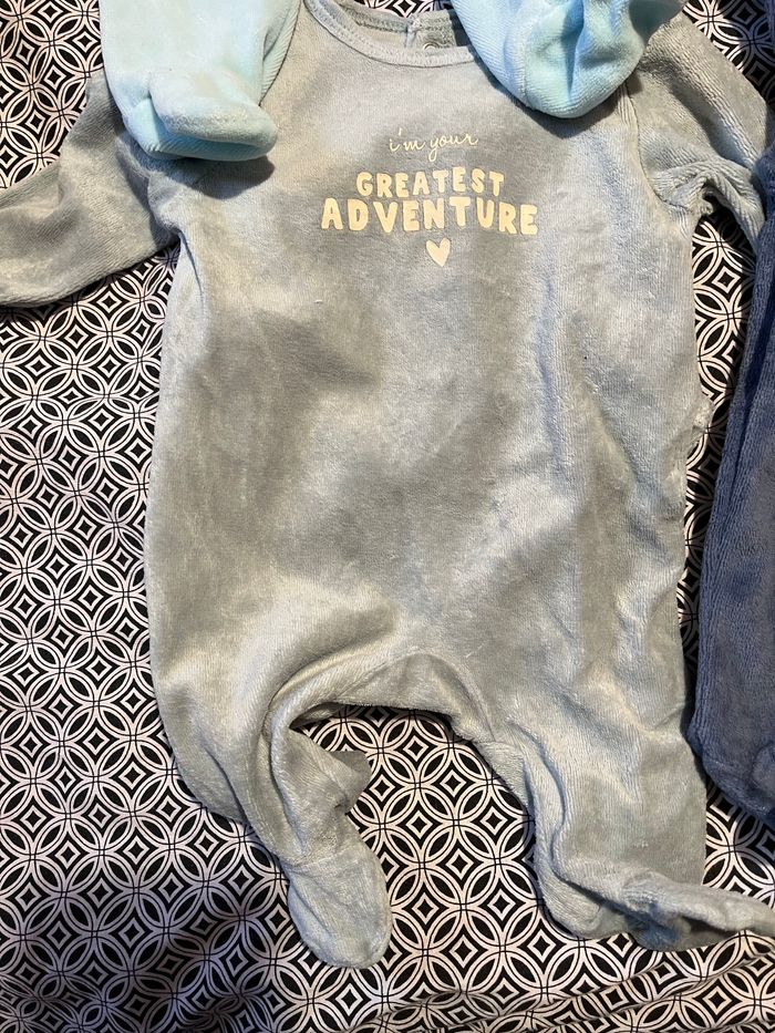 Lot pyjama 1 mois - photo numéro 4