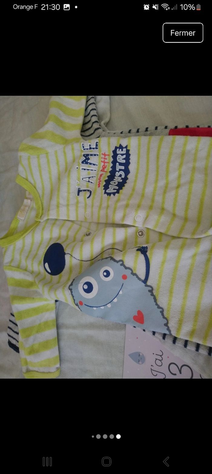 3 pyjamas - photo numéro 6