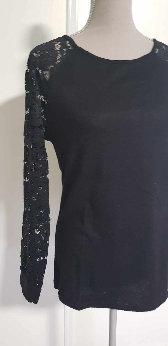 Pull manches en dentelle - photo numéro 2