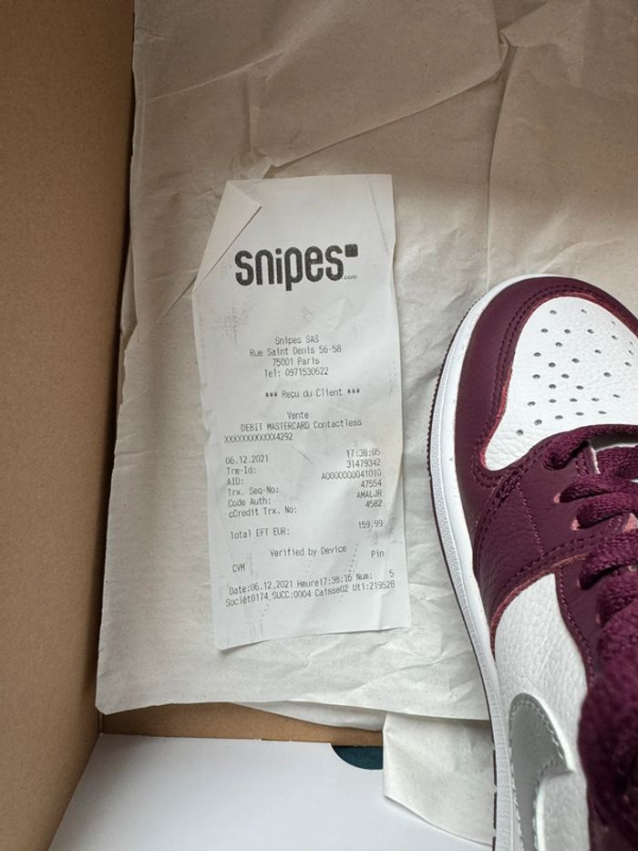 Air Jordan 1 Retro High OG Bordeaux – Taille 41 – Neuve avec boîte - photo numéro 6