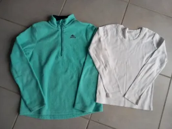 Sweat polaire + tee-shirt garçon Queshua 8 ans.
