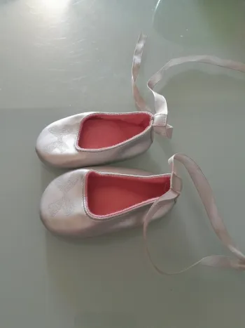 Chaussure bébé fille à lacet