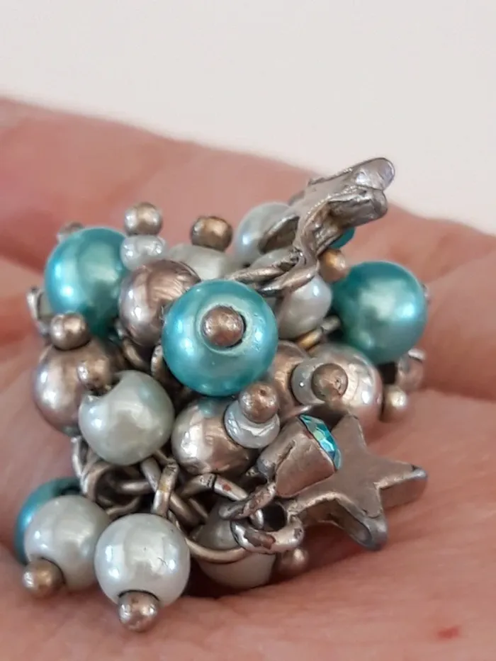 Bague ajustable avec "breloques" années 90 - photo numéro 2