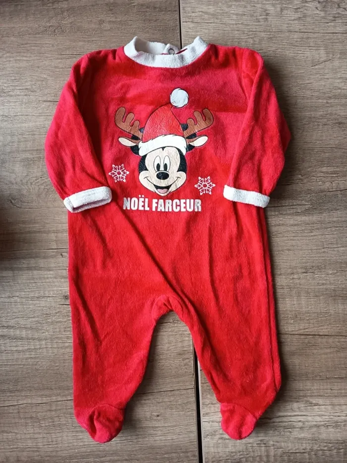Lot pyjama hiver noël 3 mois - photo numéro 2