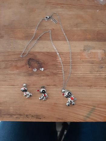 Ensemble collier er boucles