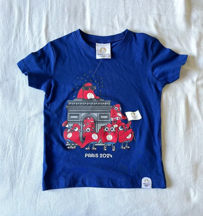 T-shirt JO 2024 taille 4 ans neuf