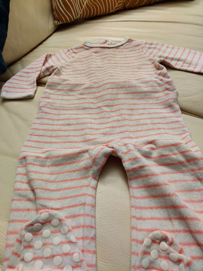 Lot de pyjamas - photo numéro 3