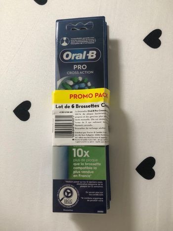 Lot de 6 Brossettes CrossAction Oral-B - Neuf 