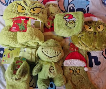 Lot de 9 articles the grinch