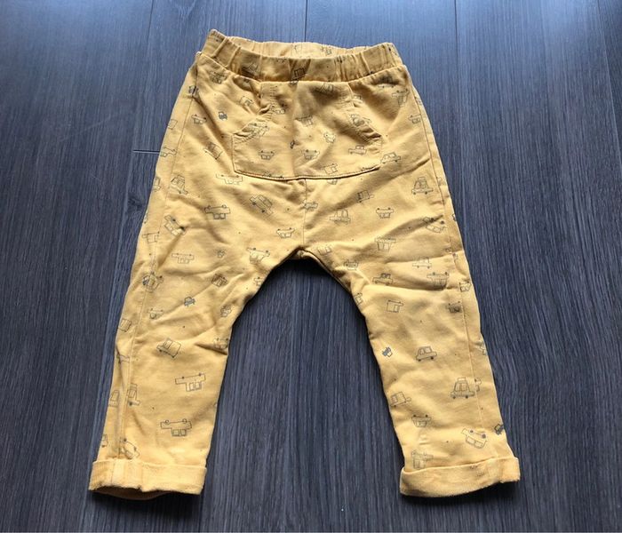 Lot 2 pantalons 9-12 mois Vertbaudet et Mango - photo numéro 3