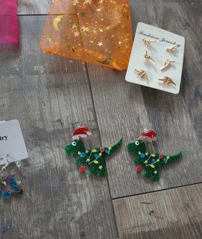 Bijoux dinosaures - photo numéro 8