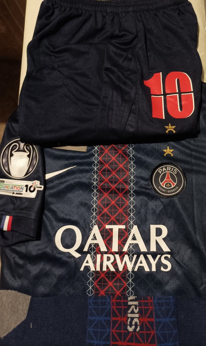 Kit football PSG 2026 taille 10 ans Dembélé modèle étoile - photo numéro 2