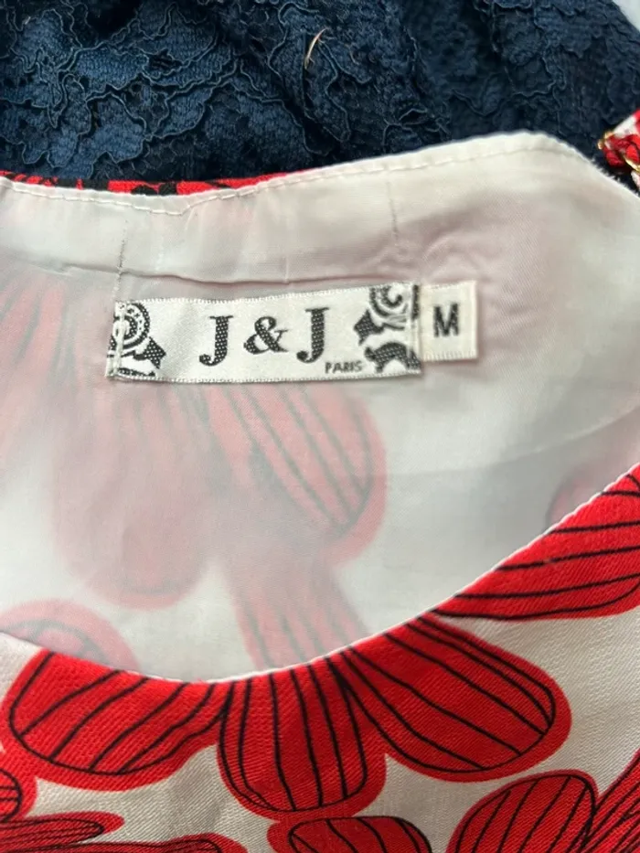 Robe blanche et rouge taille M - photo numéro 7