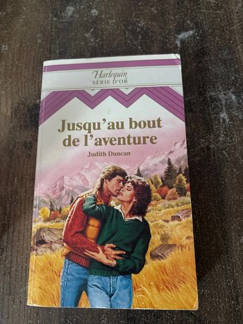 Livre de poche " jusqu'au bout de l'aventure"
