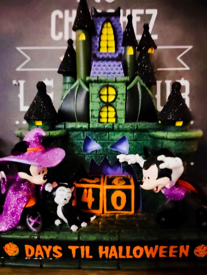 Calendrier avent Minnie halloween mickey figurine Disney Disneyland - photo numéro 3