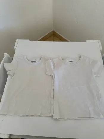 TEE shirt