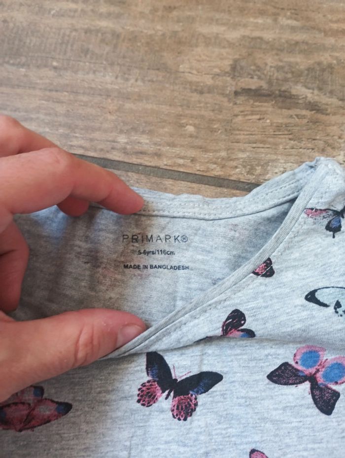 Tee shirt chemise manches longues Fille 5/6 ans Papillons Primark - photo numéro 2