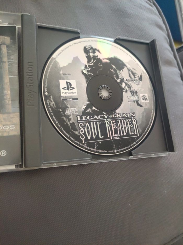 Jeu PS1 : Legacy Of Kain - Soul Reaver - Version PAL Française COMPLÈTE - Très Bon état