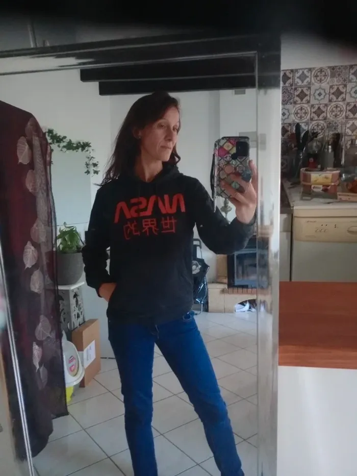 Sweat à capuche  s noir et rouge NASA c87